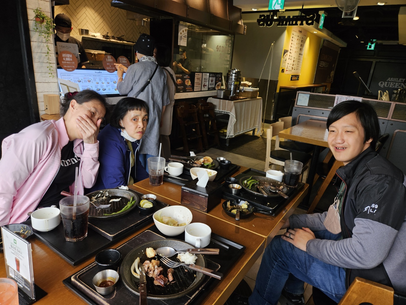 24년 4월 생일 파티#2001아울렛8층#스테이크어스#북서울미술관공원산책#여름용물컵선...